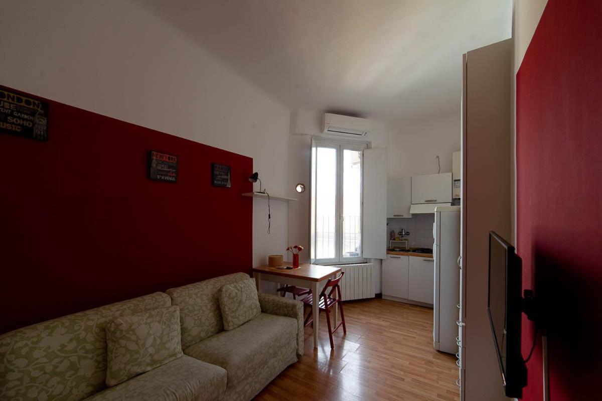 Hbhall Navigli 21 Milan Bagian luar foto